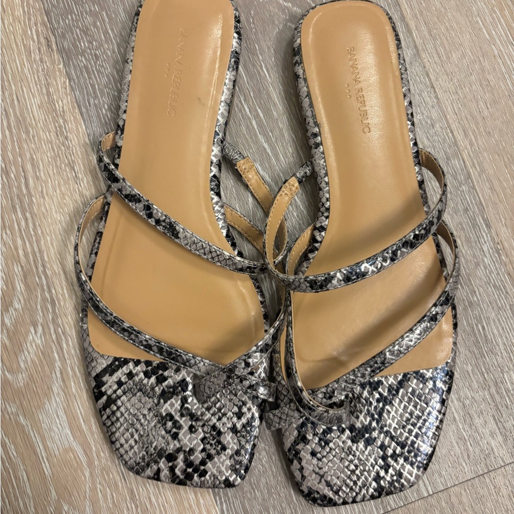 Banana Republic Black and Gray Snakeskin Sandals